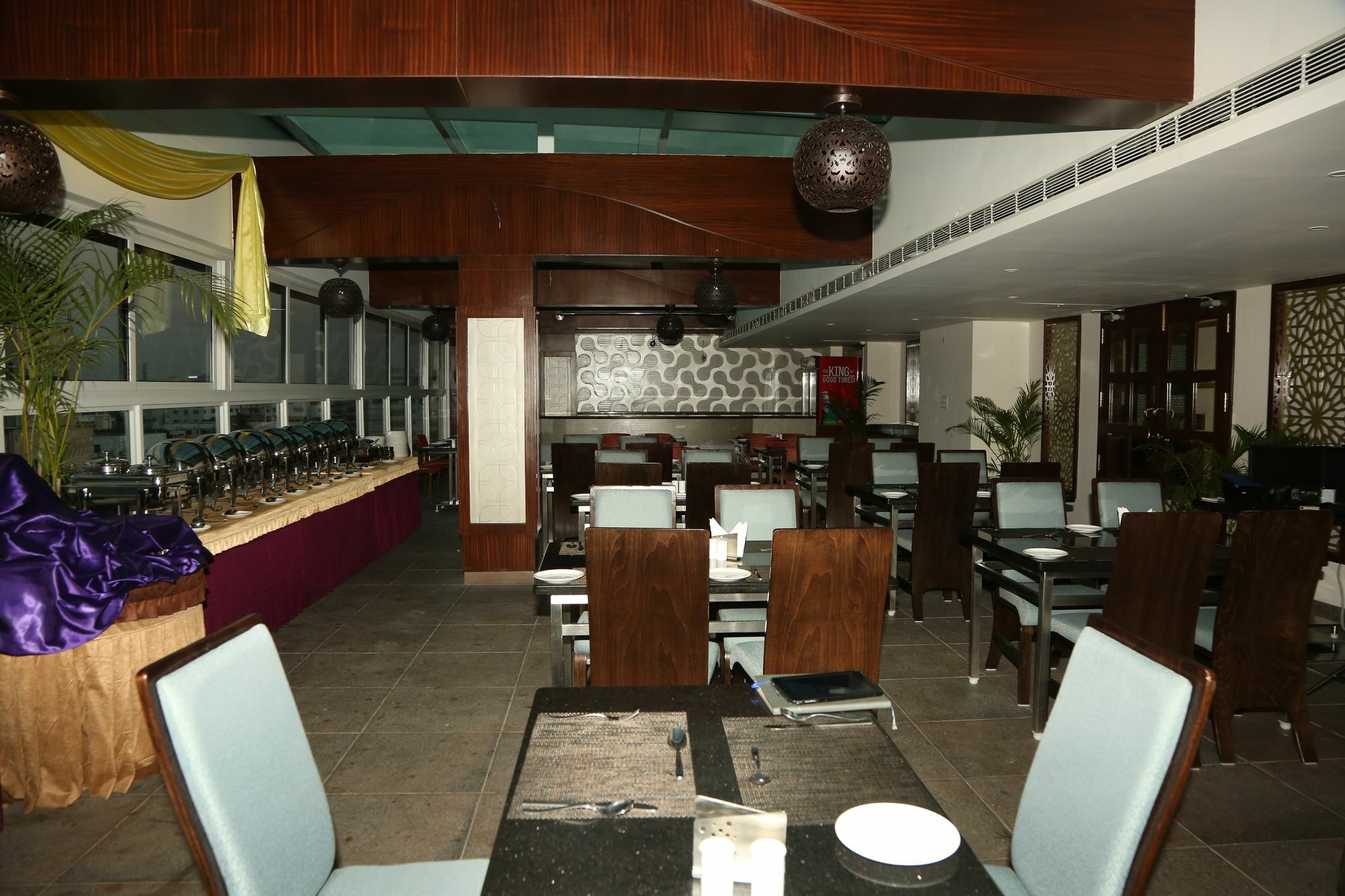 I V Sanctum Hotel Bangalore Bagian luar foto